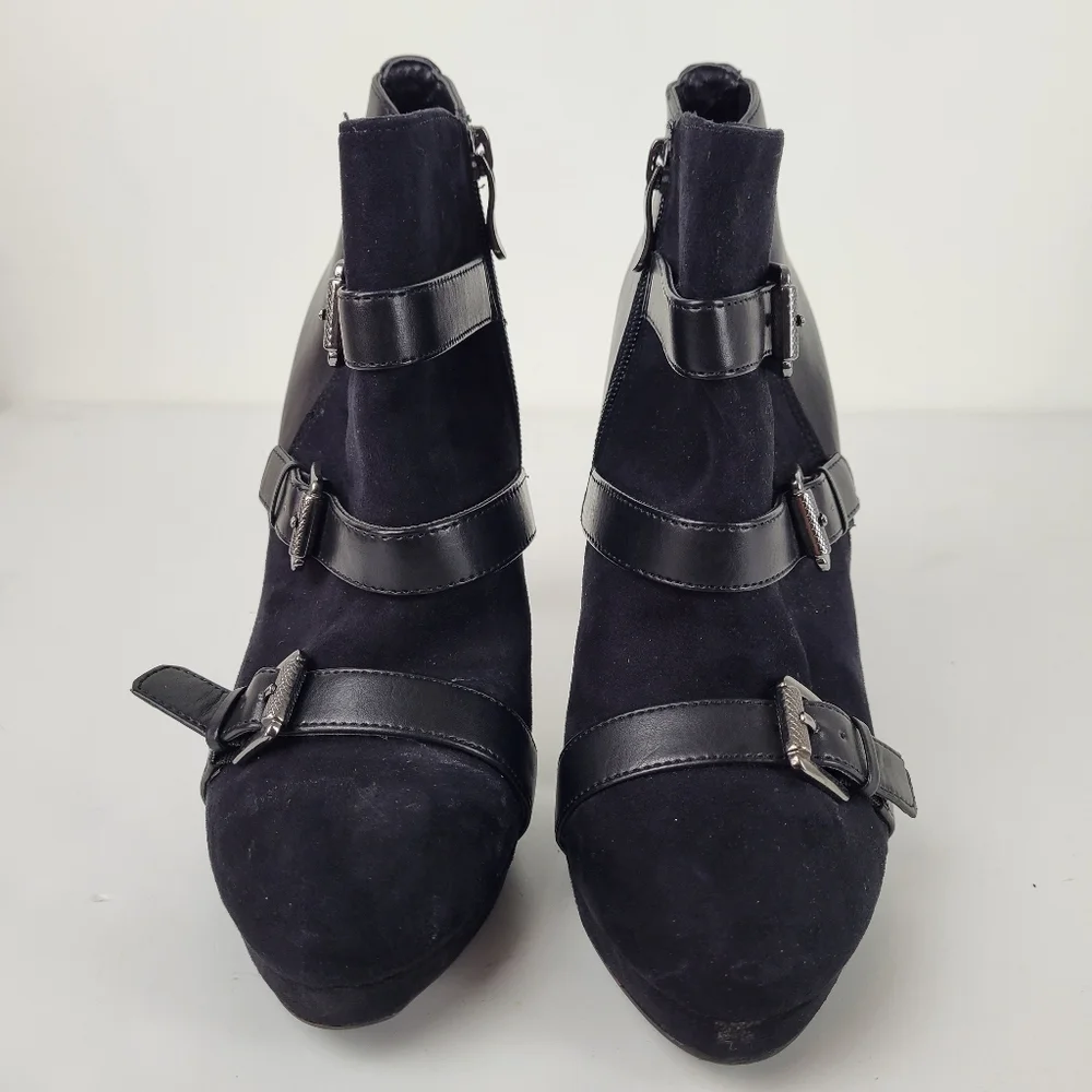 Sam & Libby Black‎ Heeled Booties Size 8